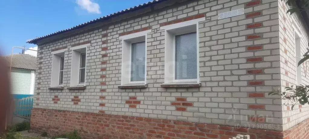 Дом в Белгородская область, Старооскольский городской округ, с. ... - Фото 1