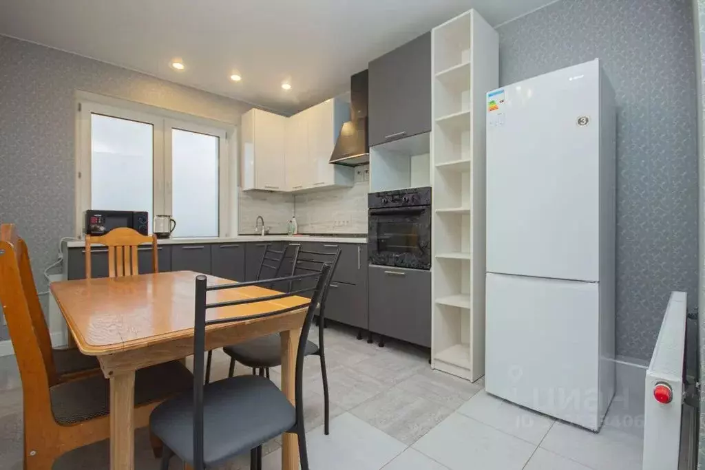 3-к кв. Московская область, Наро-Фоминск ул. Новикова, 20 (86.0 м) - Фото 1