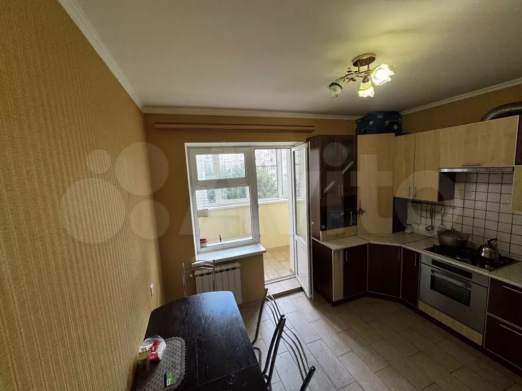 2-к. квартира, 56 м, 3/10 эт. - Фото 0
