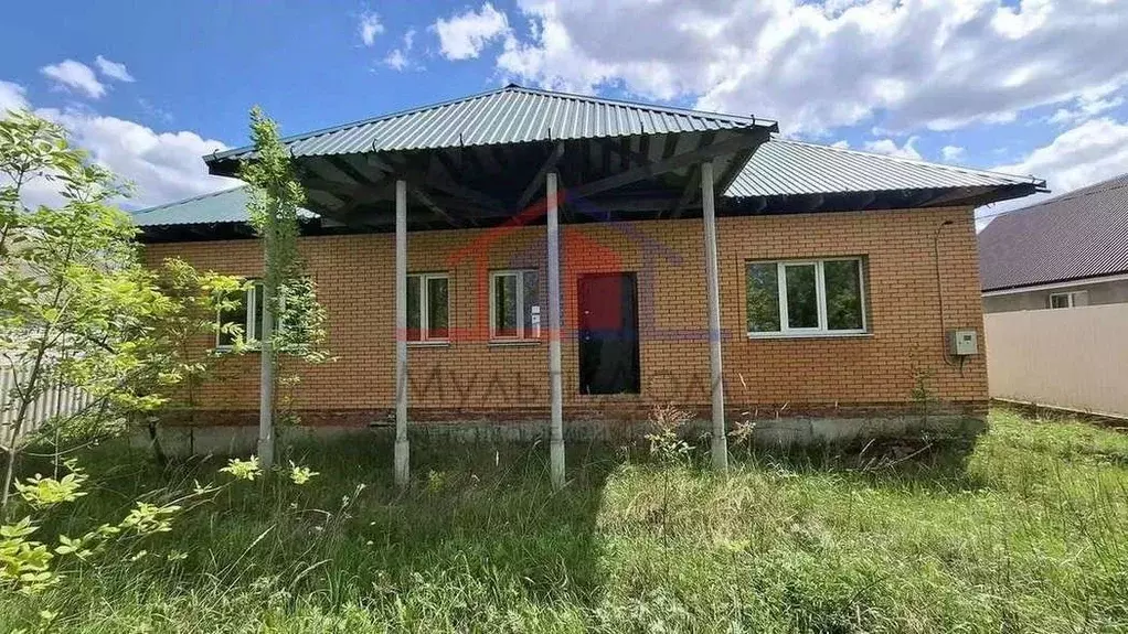 Коттедж в Белгородская область, Старооскольский городской округ, с. ... - Фото 0