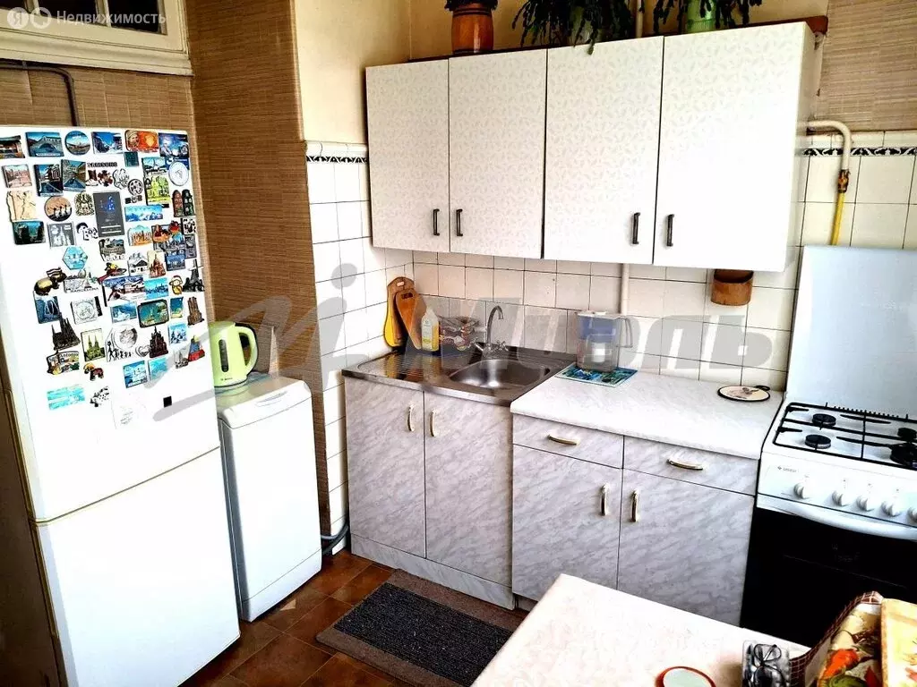 3-комнатная квартира: Москва, улица Бориса Галушкина, 25 (82.3 м) - Фото 2