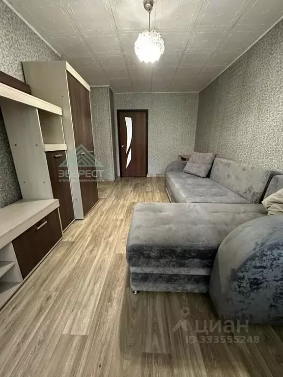 2-к кв. Хакасия, Абакан ул. Кошурникова, 1 (44.6 м) - Фото 1