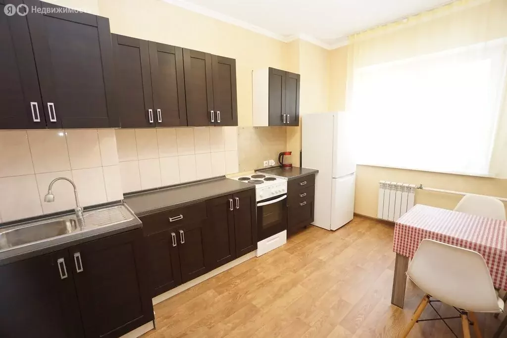 2-комнатная квартира: Лобня, Кольцевая улица, 14А (64 м) - Фото 1