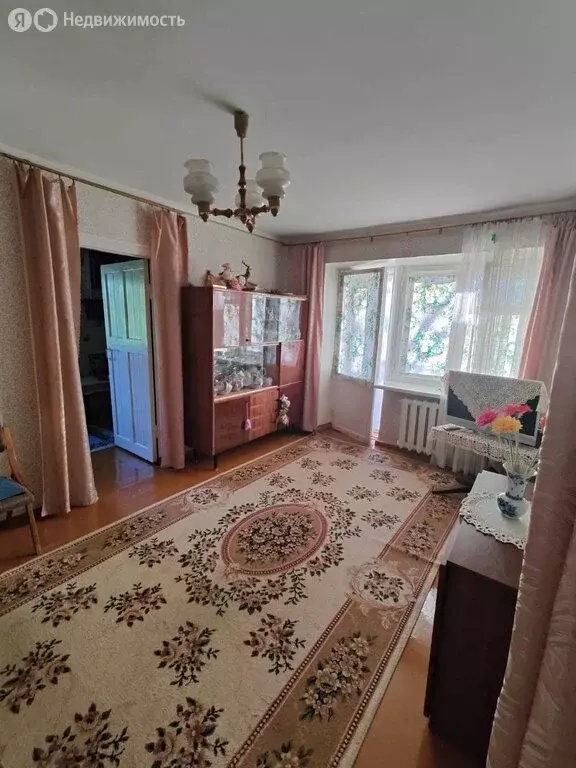 3-комнатная квартира: Балаково, улица Титова, 11 (45 м) - Фото 1