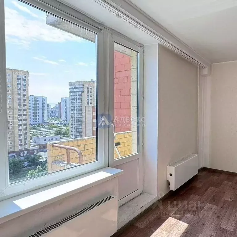 2-к кв. Тюменская область, Тюмень Заречный проезд, 37к2 (69.0 м) - Фото 1