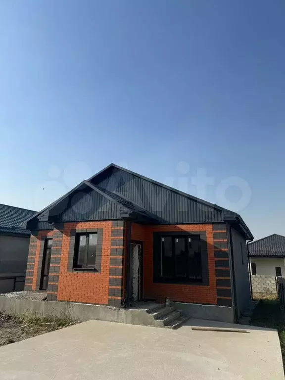 Дом 100 м на участке 4 сот. - Фото 0