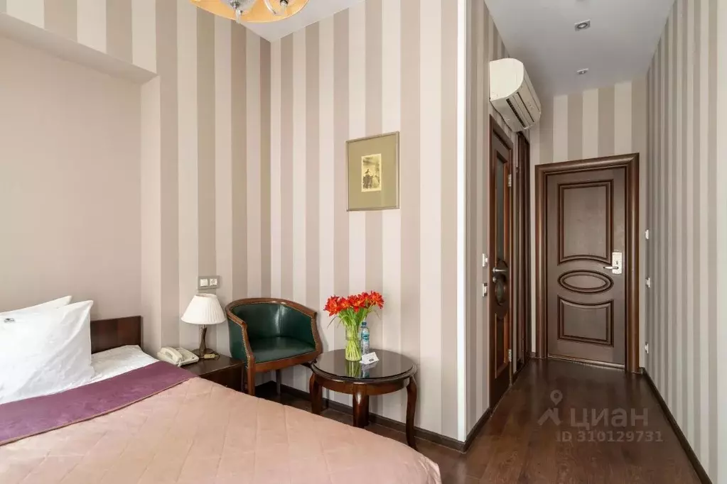 Комната Санкт-Петербург ул. Марата, 12 (13.0 м) - Фото 1