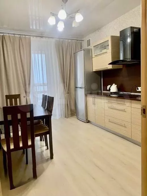 2-к. квартира, 64,8 м, 7/17 эт. - Фото 0