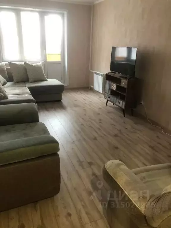 3-к кв. Курская область, Курск просп. Победы, 42 (80.0 м) - Фото 1
