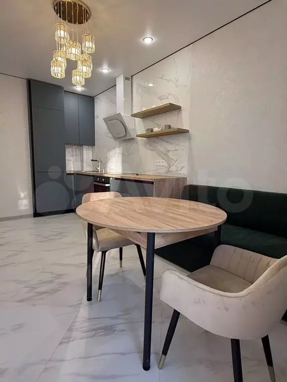 1-к. квартира, 40 м, 13/19 эт. - Фото 0