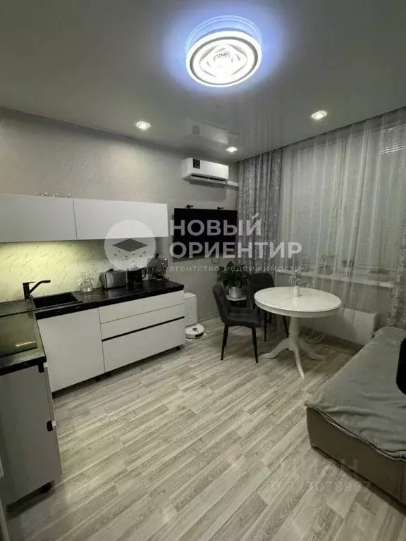 2-к кв. Свердловская область, Екатеринбург ул. Чкалова, 231 (66.9 м) - Фото 2