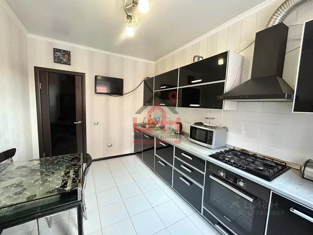 2-к кв. Ставропольский край, Ессентуки ул. Олега Головченко, 4 (53.9 ... - Фото 1