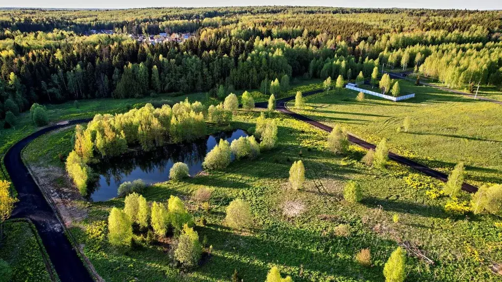 Участок в Московская область, Сергиево-Посадский городской округ, ... - Фото 1