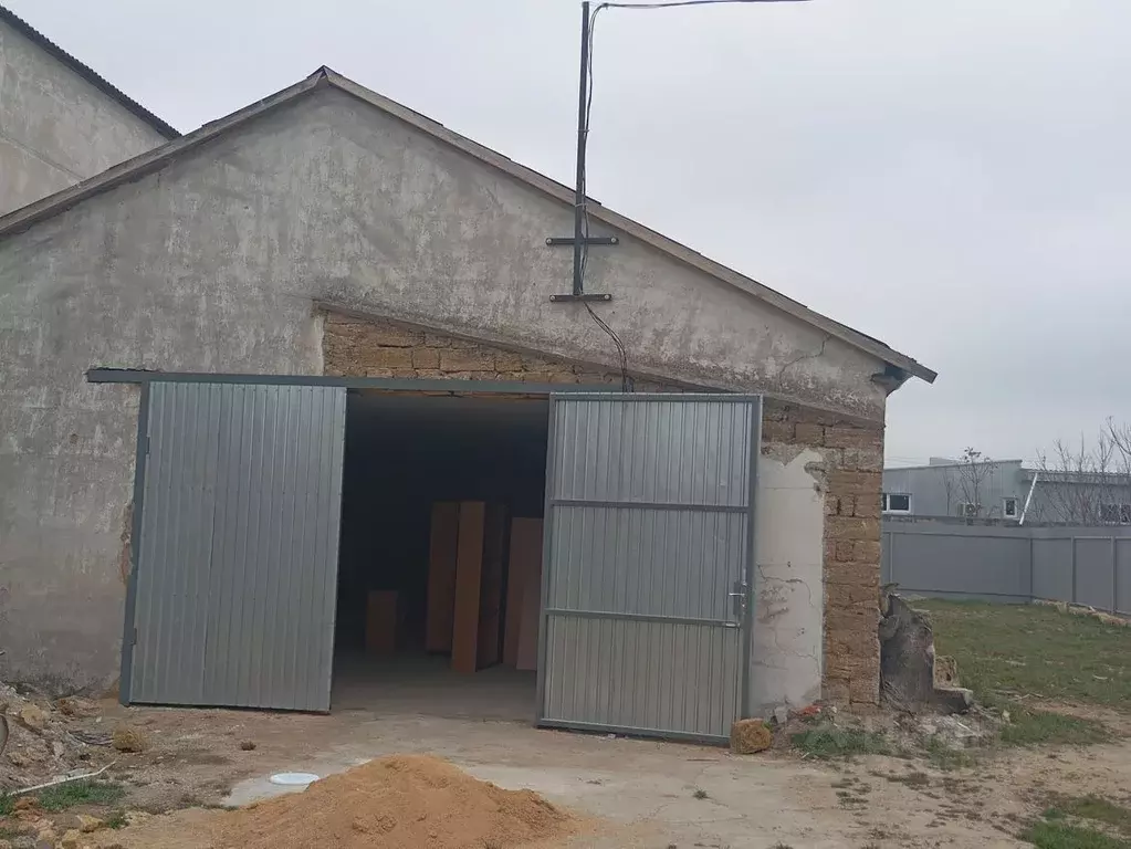 Помещение свободного назначения в Крым, Раздольное пгт ул. Гоголя, 3Б ... - Фото 1