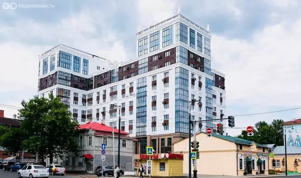 3-комнатная квартира: Уфа, улица Мустая Карима, 16/1 (83.7 м) - Фото 1