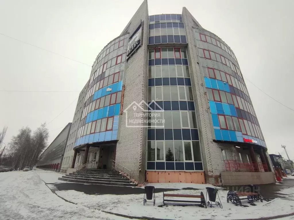 Офис в Тюменская область, Тюмень ул. Республики, 250Б (300 м) - Фото 0