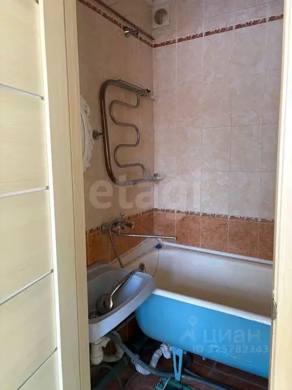 3-к кв. Тюменская область, Тюмень ул. Мельникайте, 97 (55.0 м) - Фото 2