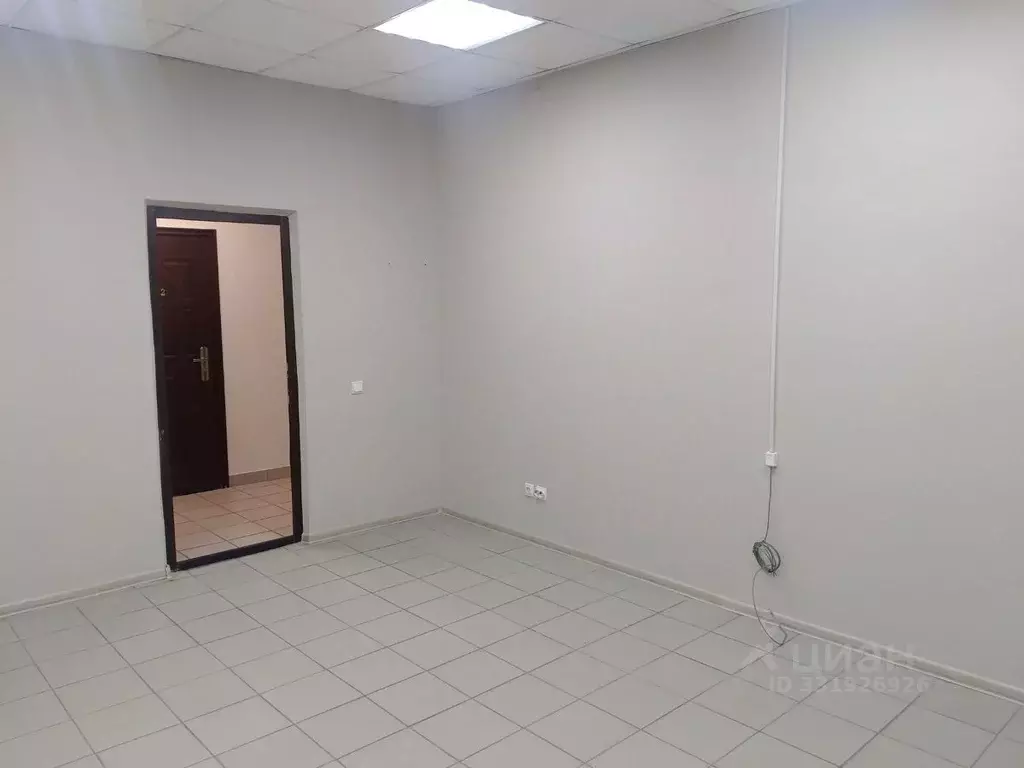 Офис в Татарстан, Казань Гвардейская ул., 45А/4 (32 м) - Фото 2
