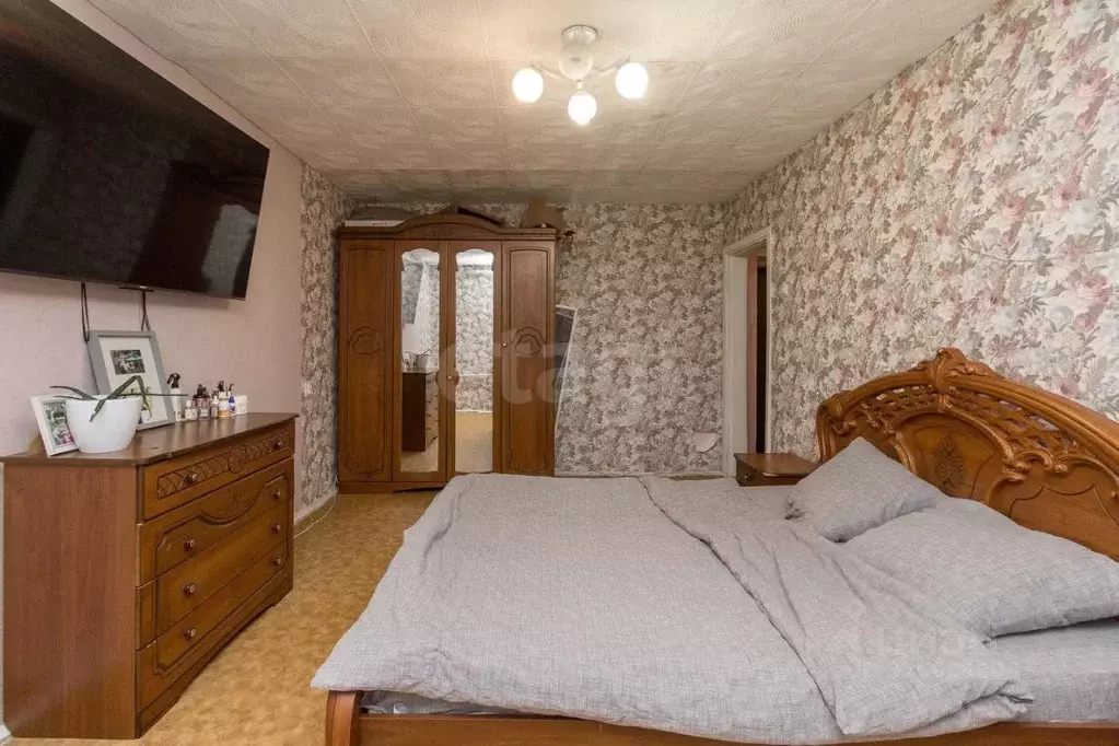 1-к кв. Тюменская область, Тюмень Барнаульская ул., 42 (31.6 м) - Фото 1