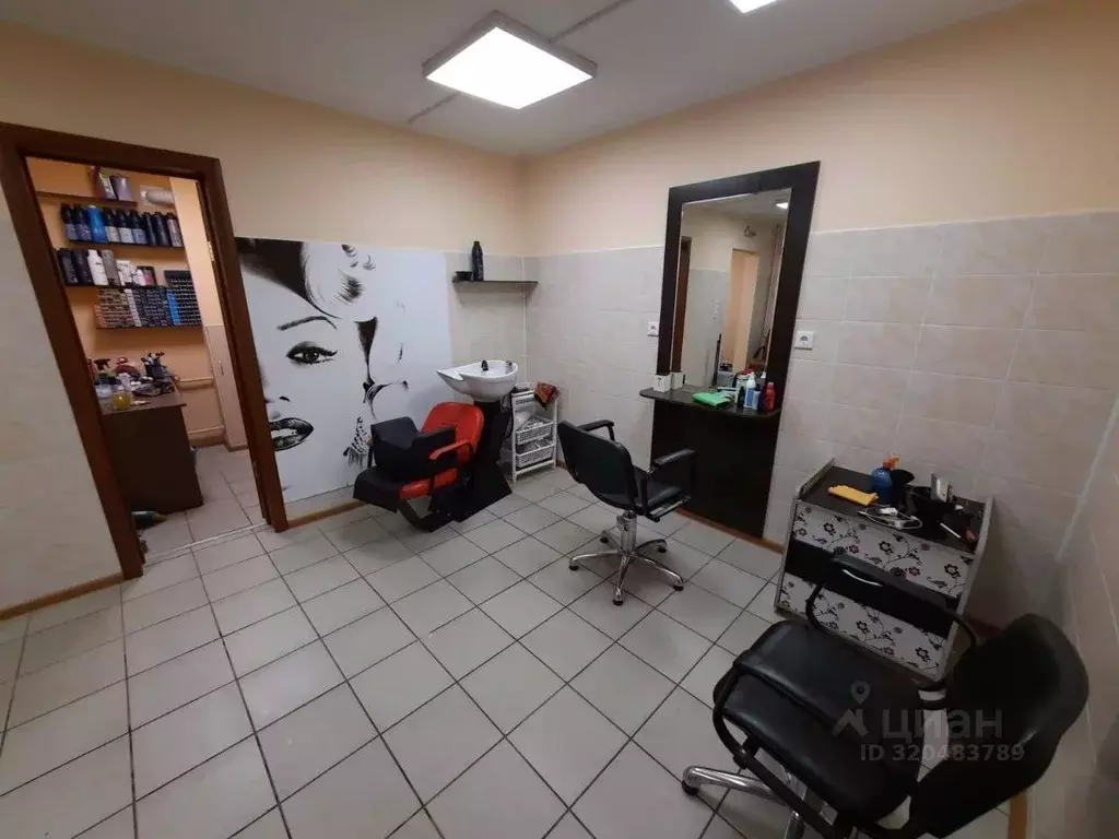 Помещение свободного назначения в Кемеровская область, Мыски ... - Фото 1