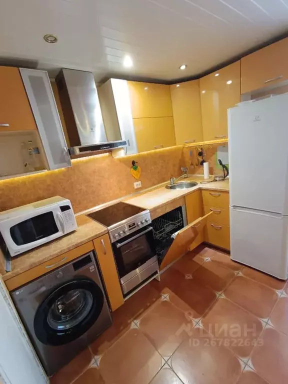 2-к кв. Карелия, Петрозаводск Питкярантская ул., 8 (58.0 м) - Фото 0