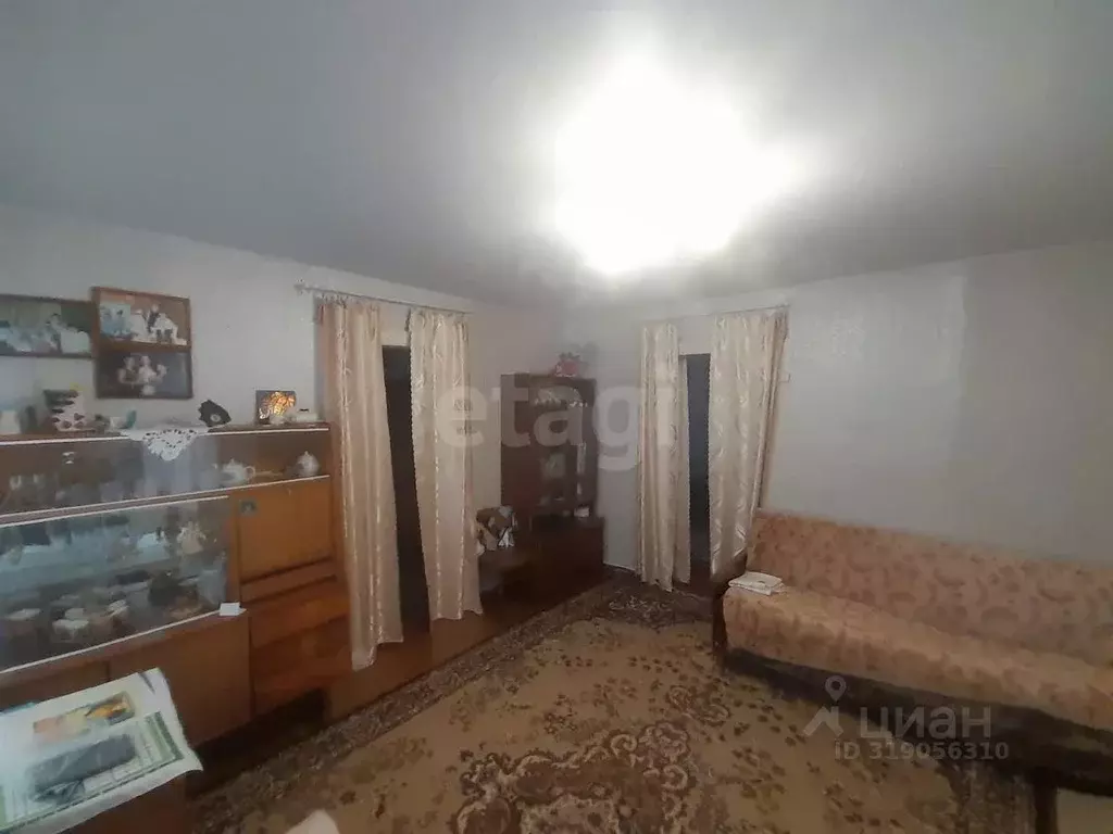 Дом в Саратовская область, Балашовский район, с. Репное Советская ул., ... - Фото 1