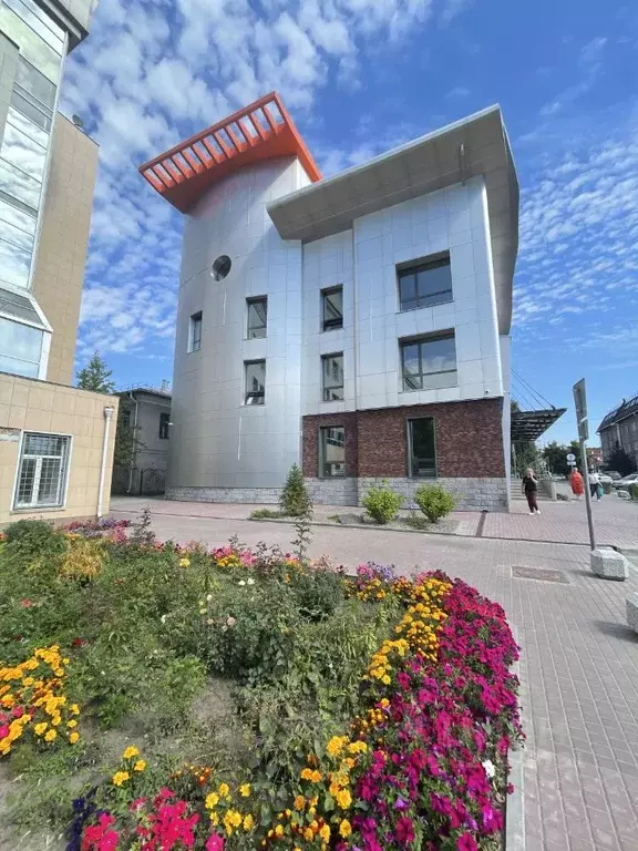 Помещение свободного назначения в Омская область, Омск ул. Чкалова, 27 ... - Фото 0