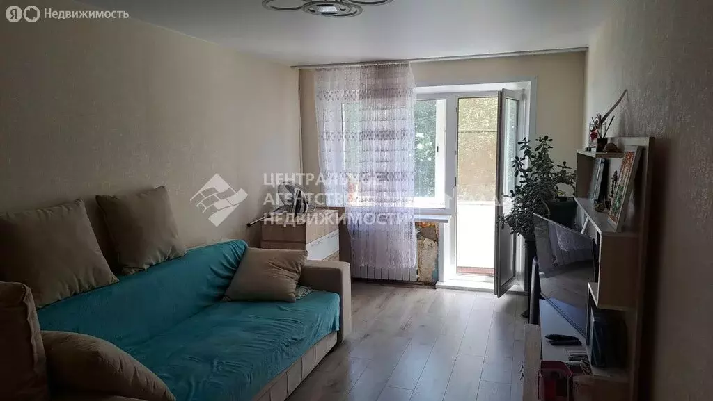 1-комнатная квартира: Рыбное, Путейская улица, 15 (32 м) - Фото 0