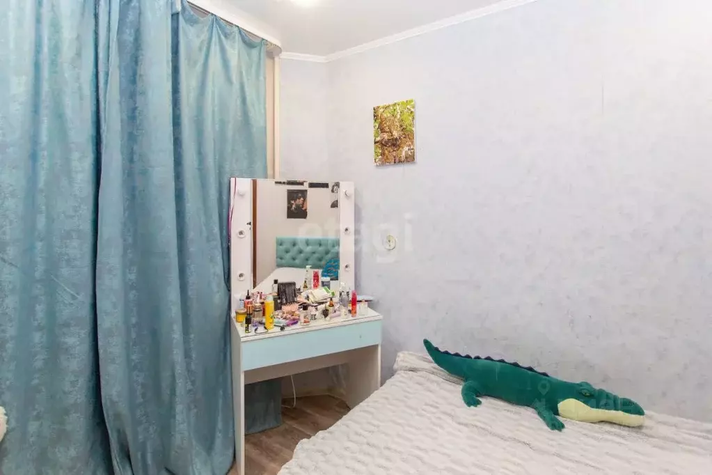 3-к кв. Тюменская область, Тобольск 7А мкр, 37Д (65.0 м) - Фото 1