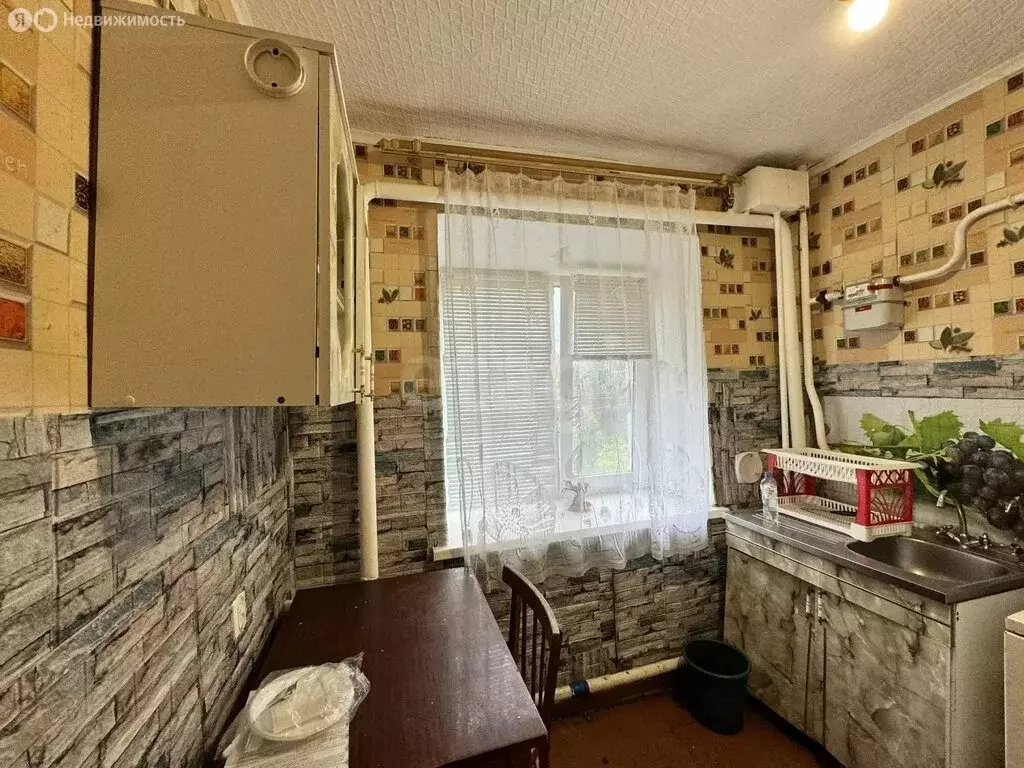 3-комнатная квартира: село Старобурново, улица Мира, 3 (53 м) - Фото 1