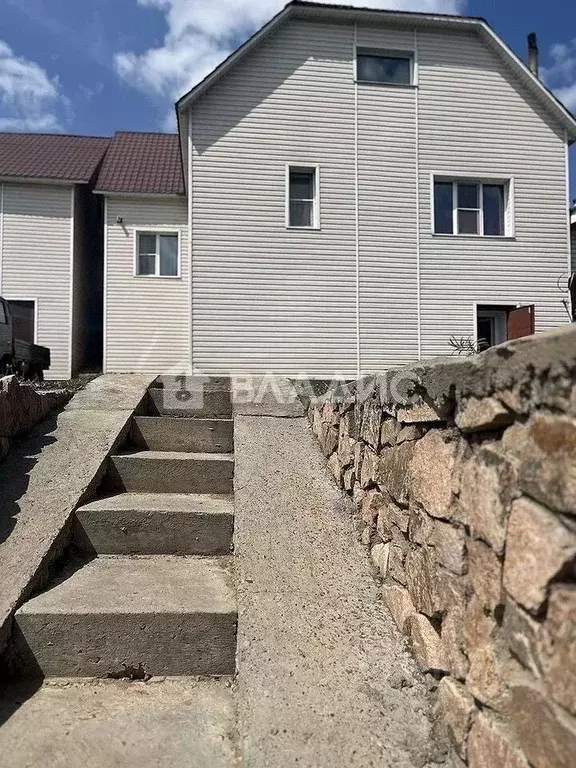 Дом в Бурятия, Улан-Удэ Солнечный мкр, ул. Рябиновая, 121 (164 м) - Фото 1