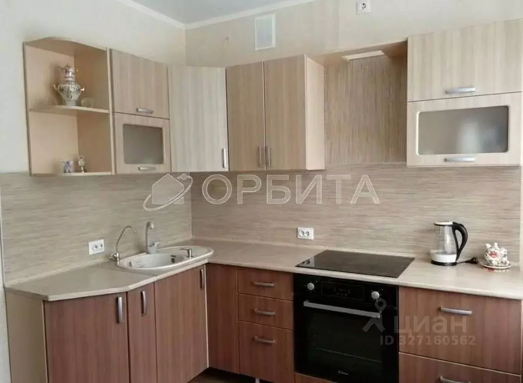 3-к кв. Тюменская область, Тюмень ул. Седова, 17 (85.0 м) - Фото 1