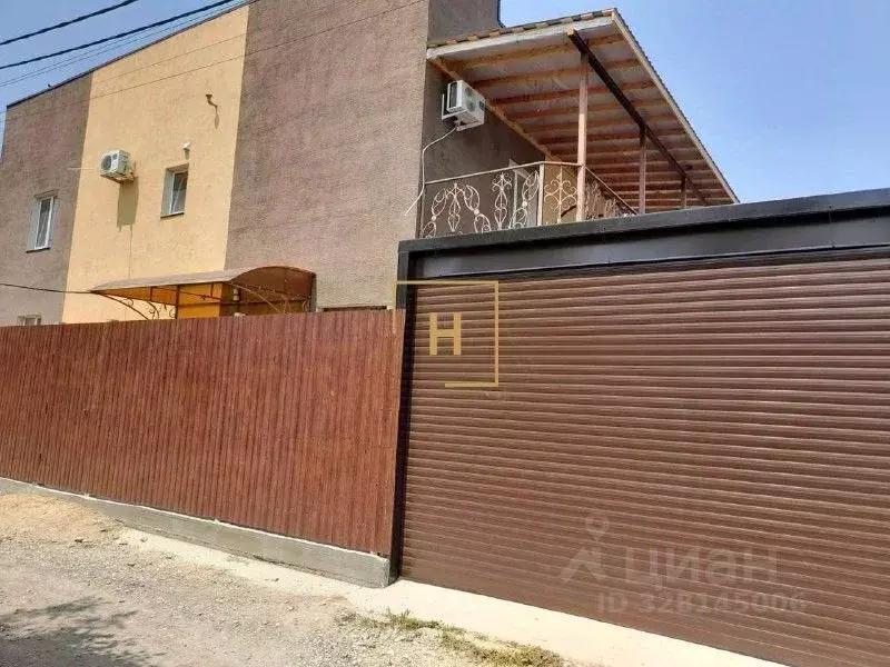 Дом в Крым, Сакский район, с. Уютное, Прибой СПК ул. Виноградная, 16 ... - Фото 2