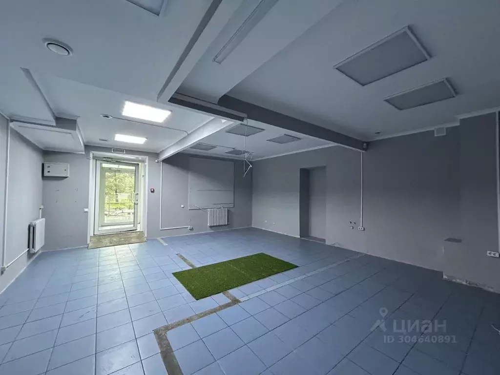 Помещение свободного назначения в Красноярский край, Красноярск ул. ... - Фото 1