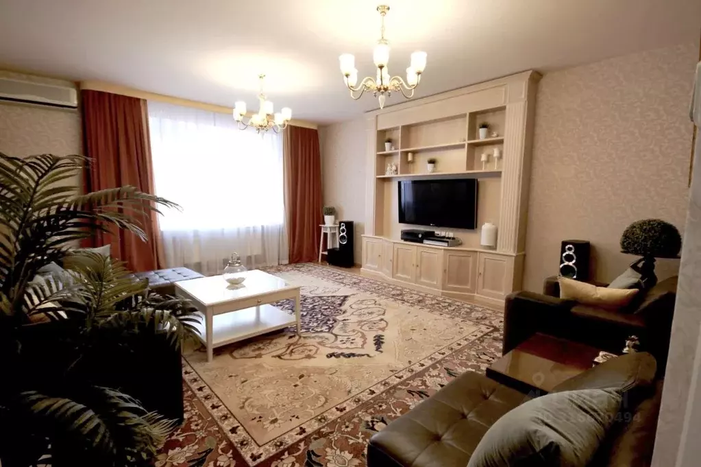 3-к кв. Нижегородская область, Нижний Новгород ул. Минина, 15Б (110.0 ... - Фото 1
