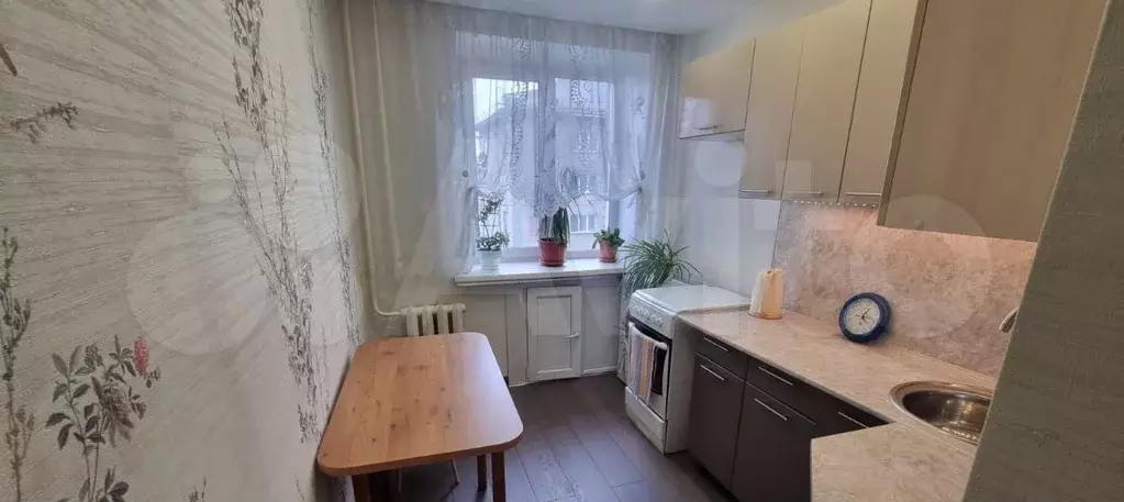 2-к. квартира, 45 м, 4/9 эт. - Фото 0