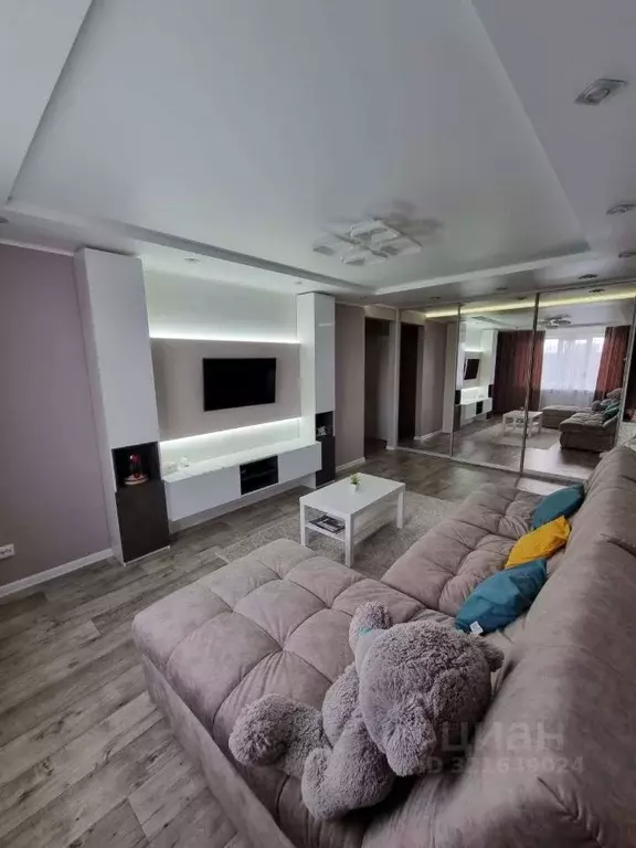 3-к кв. Белгородская область, Старый Оскол Восточный мкр, 14 (63.0 м) - Фото 2