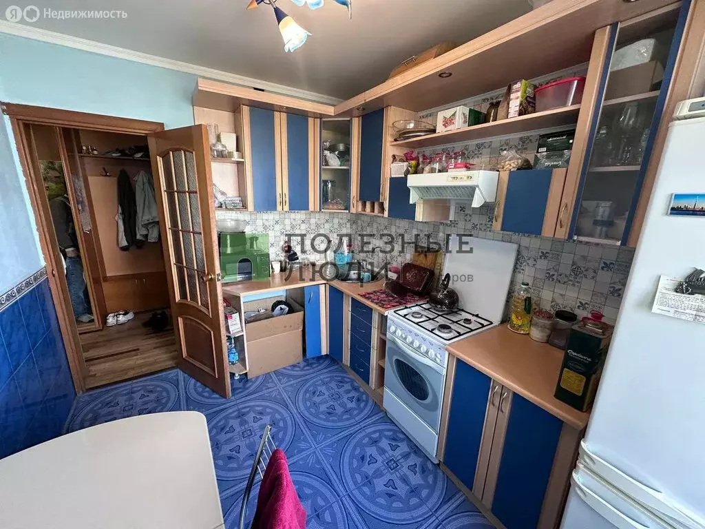 3-комнатная квартира: Белгород, улица Победы, 71 (61 м) - Фото 1