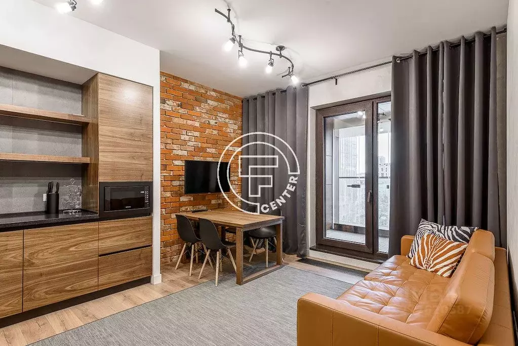 1-к кв. Свердловская область, Екатеринбург ул. Гоголя, 18 (50.0 м) - Фото 2