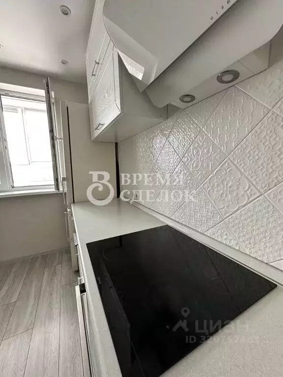 1-к кв. Владимирская область, Владимир ул. Нижняя Дуброва, 9 (36.7 м) - Фото 0