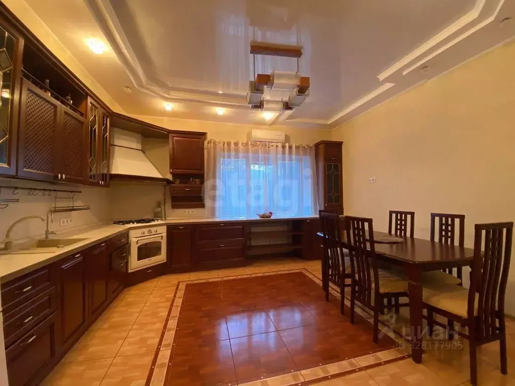 Дом в Белгородская область, Губкин Горняк мкр, 1 (175 м) - Фото 1