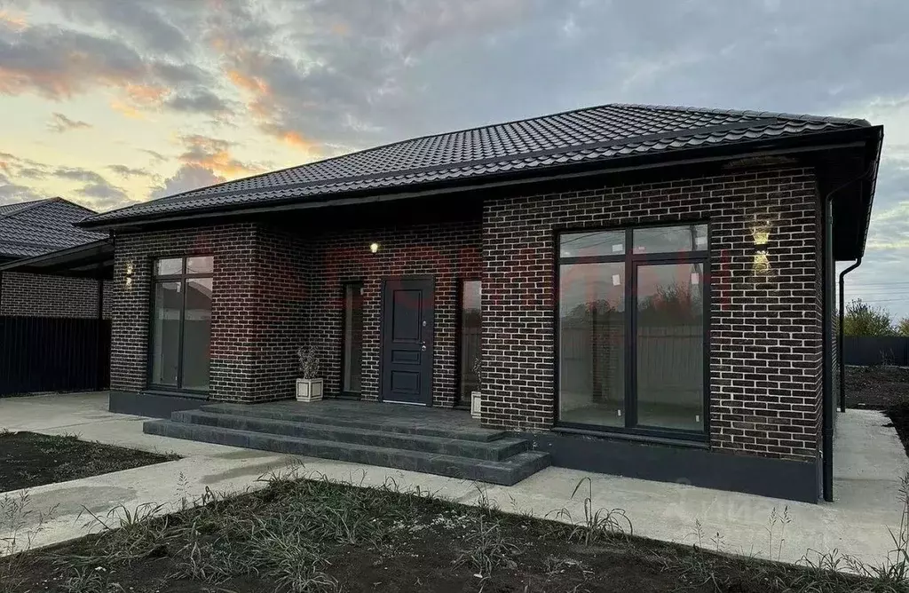 Дом в Ростовская область, Аксайский район, Щепкинское с/пос, пос. ... - Фото 1