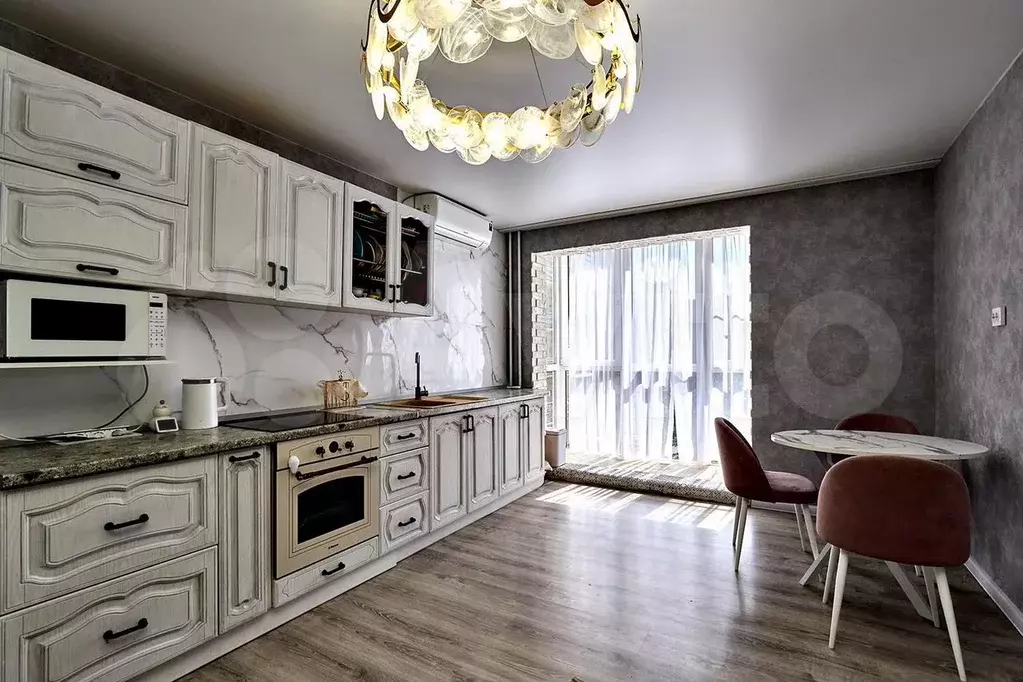 3-к. квартира, 80 м, 6/16 эт. - Фото 1