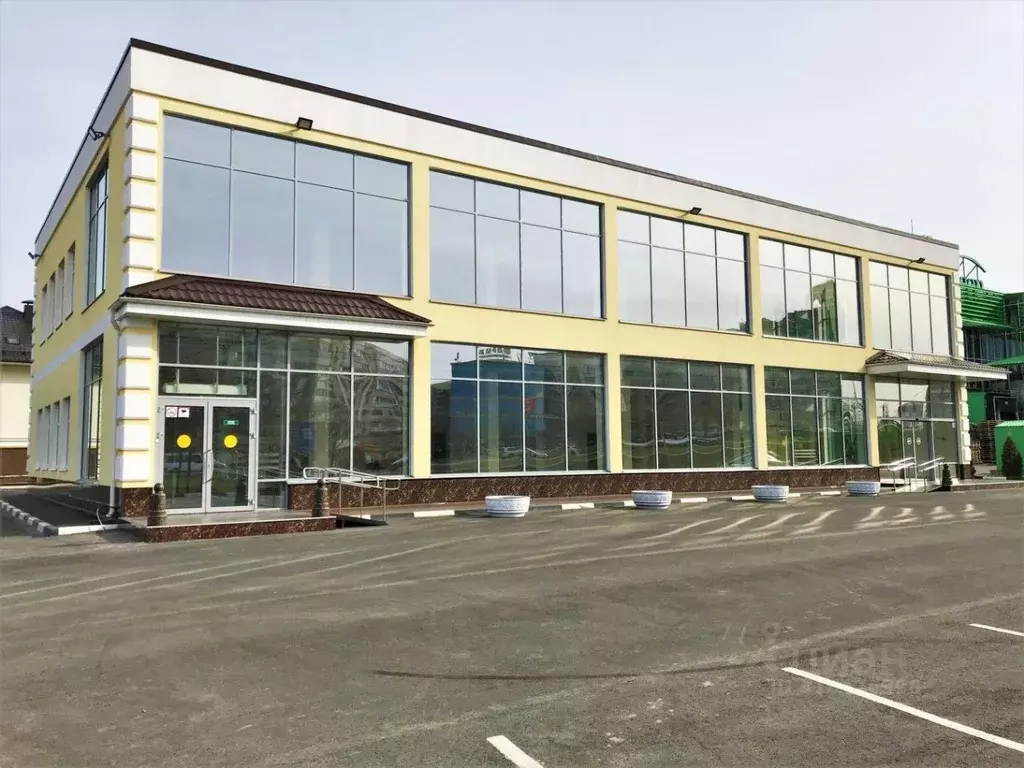 Офис в Саратовская область, Саратов ул. Усть-Курдюмская, 10А (500 м) - Фото 1