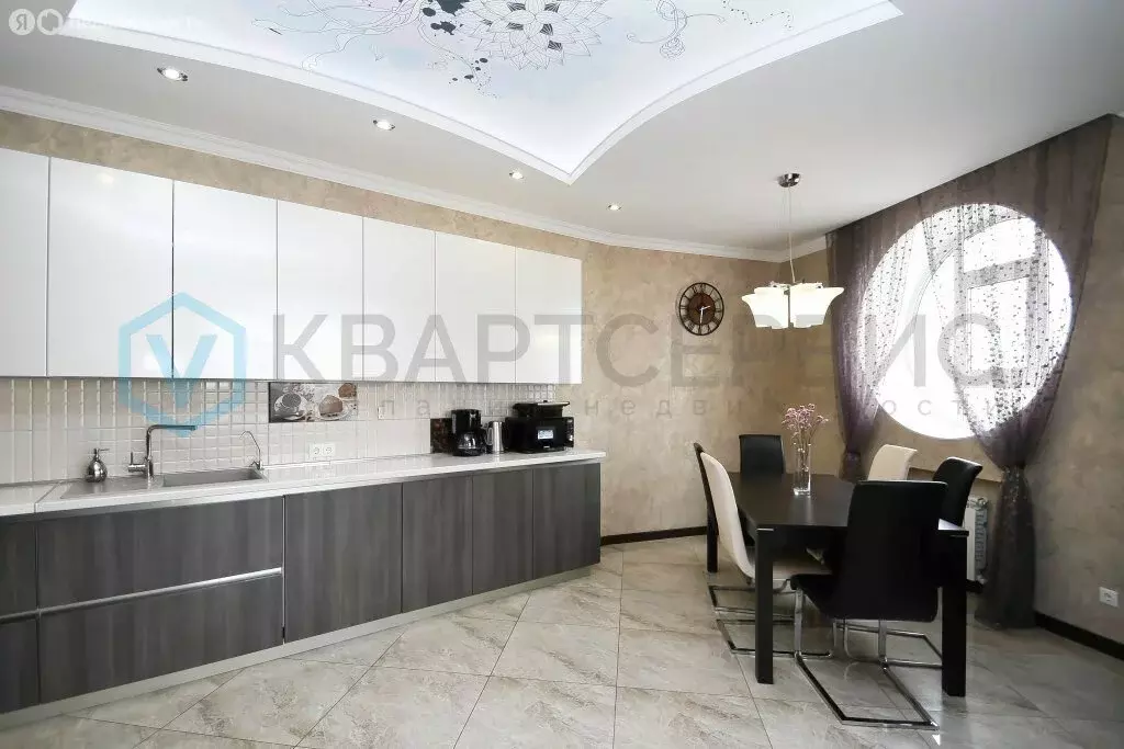 4-комнатная квартира: Омск, Кемеровская улица, 24 (121 м) - Фото 0