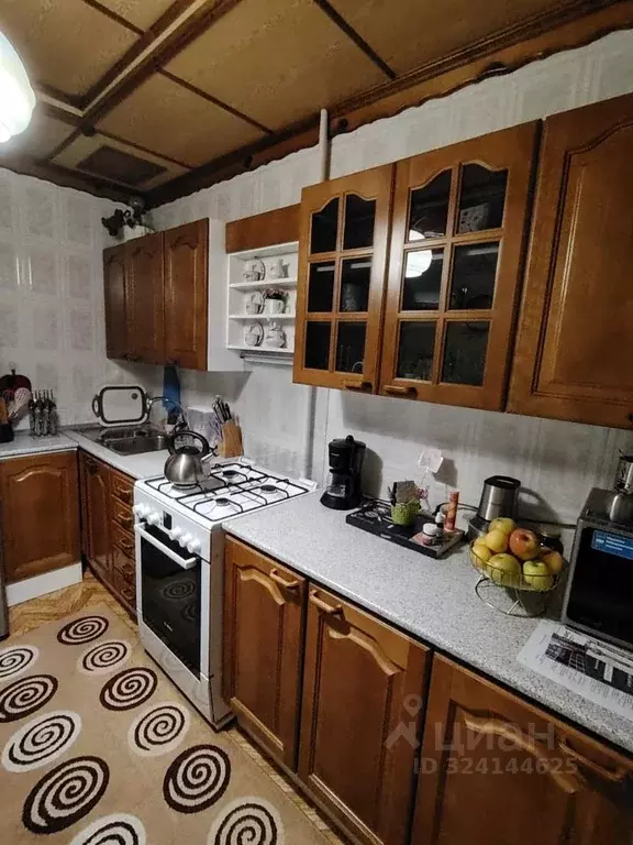 2-к кв. Волгоградская область, Волгоград ул. 8-й Воздушной Армии, 52 ... - Фото 0