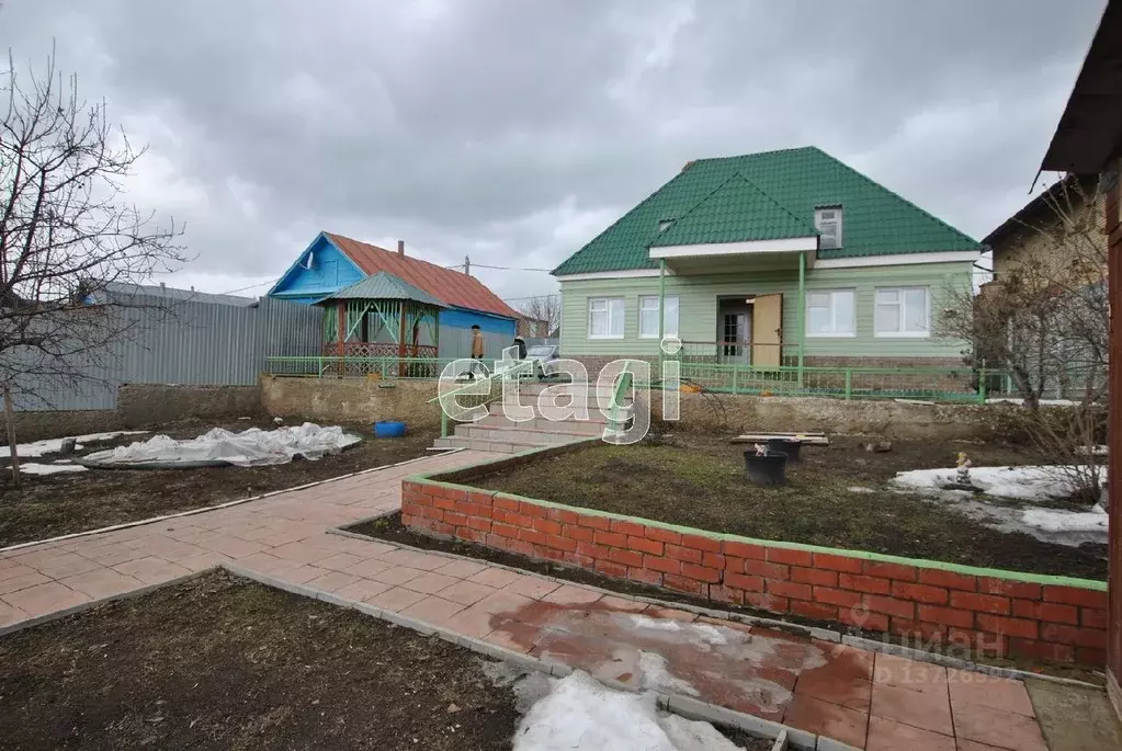 Дом в Саратовская область, Воскресенский район, Елшанское ... - Фото 0