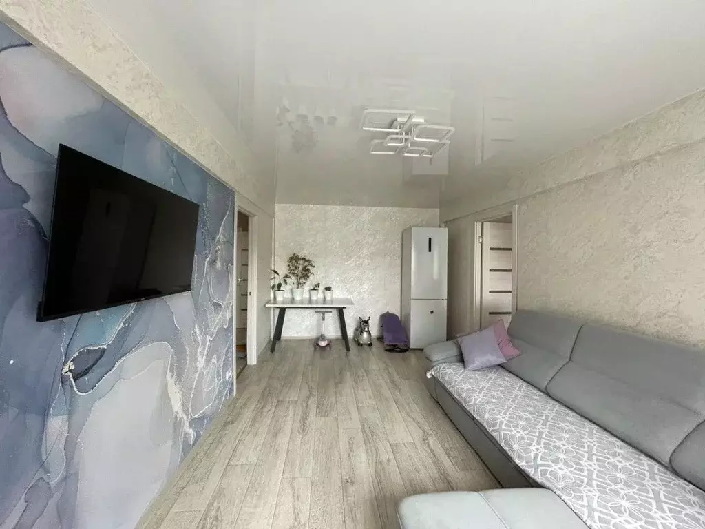 3-к кв. Омская область, Омск ул. Химиков, 20А (55.4 м) - Фото 1