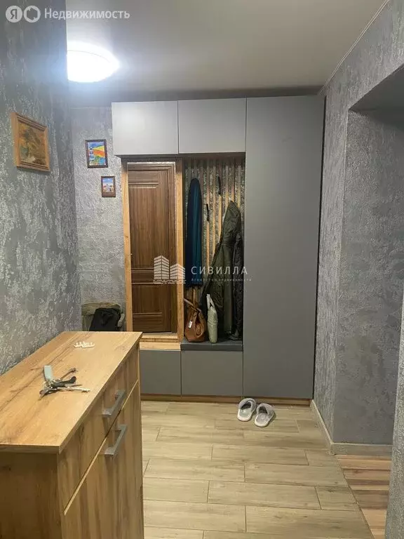 3-комнатная квартира: Калининград, улица Добролюбова, 25 (67.8 м) - Фото 2