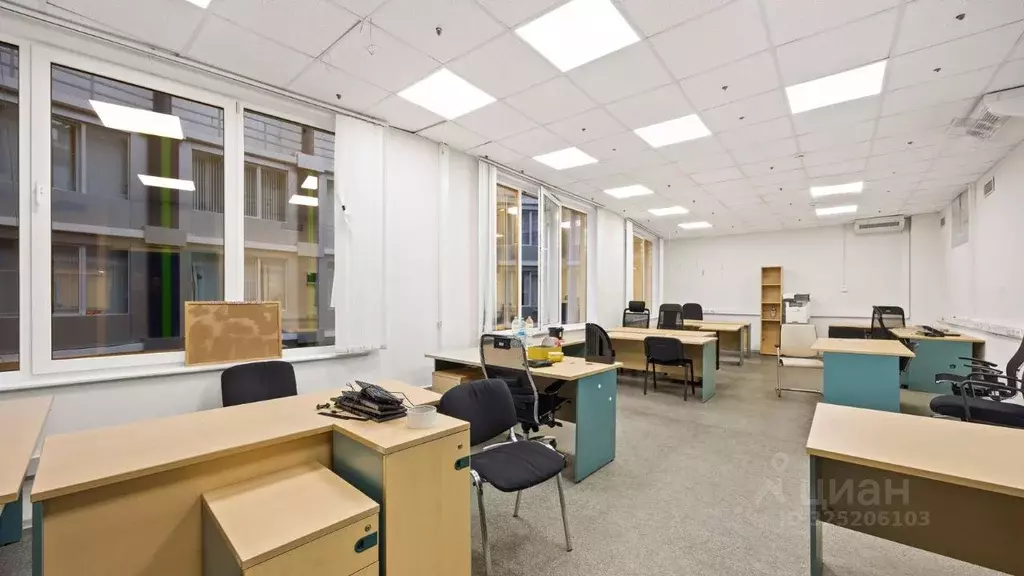 Офис в Санкт-Петербург Караванная ул., 10 (59 м) - Фото 2
